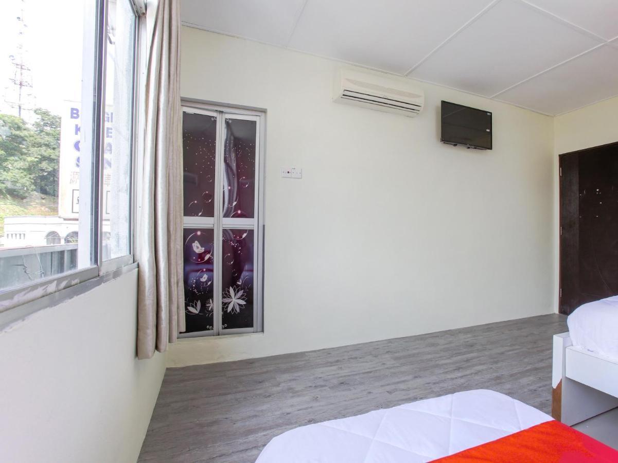 Oyo 822 Zande Motel Куала Селангор Екстериор снимка