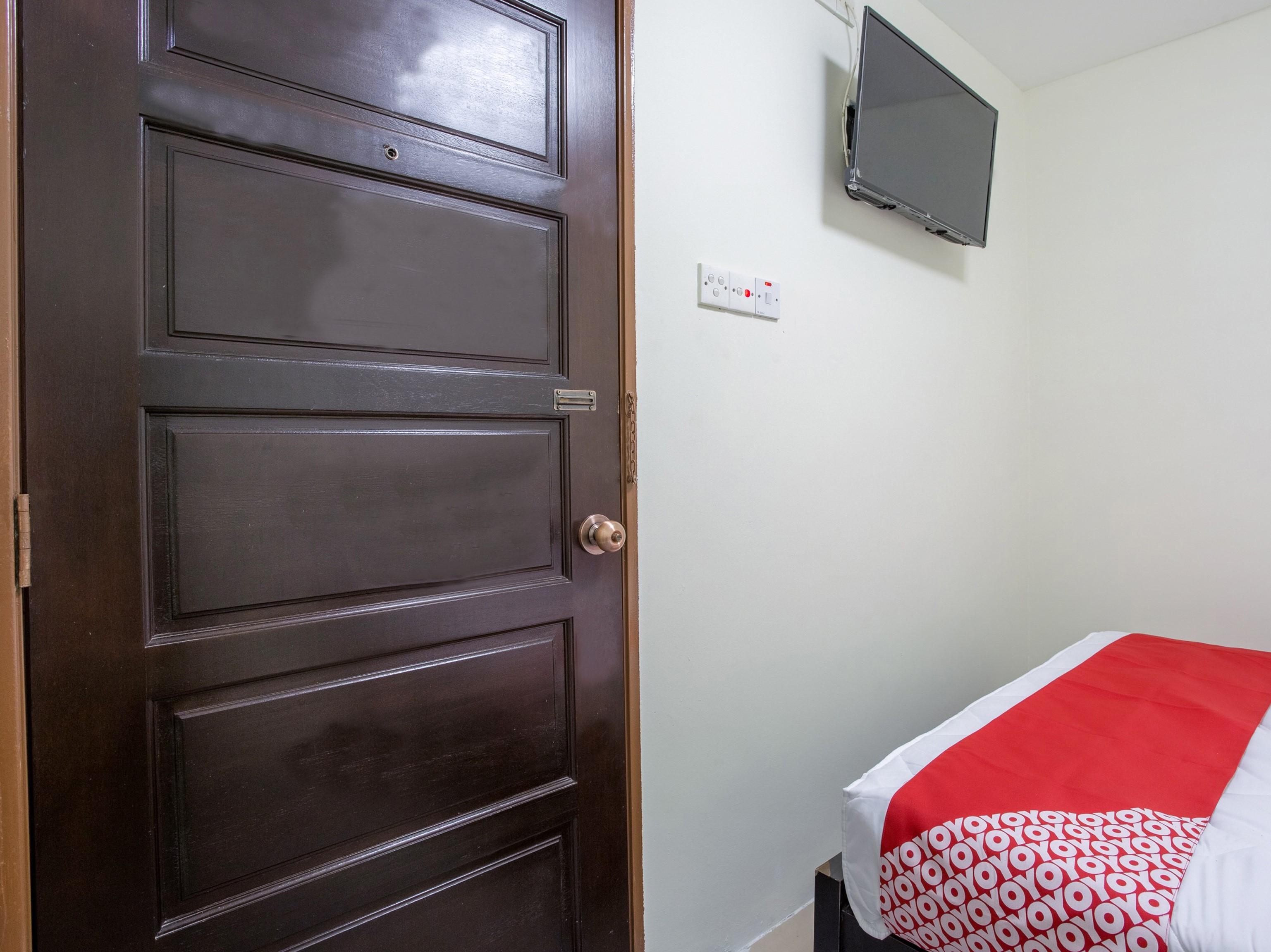 Oyo 822 Zande Motel Куала Селангор Екстериор снимка