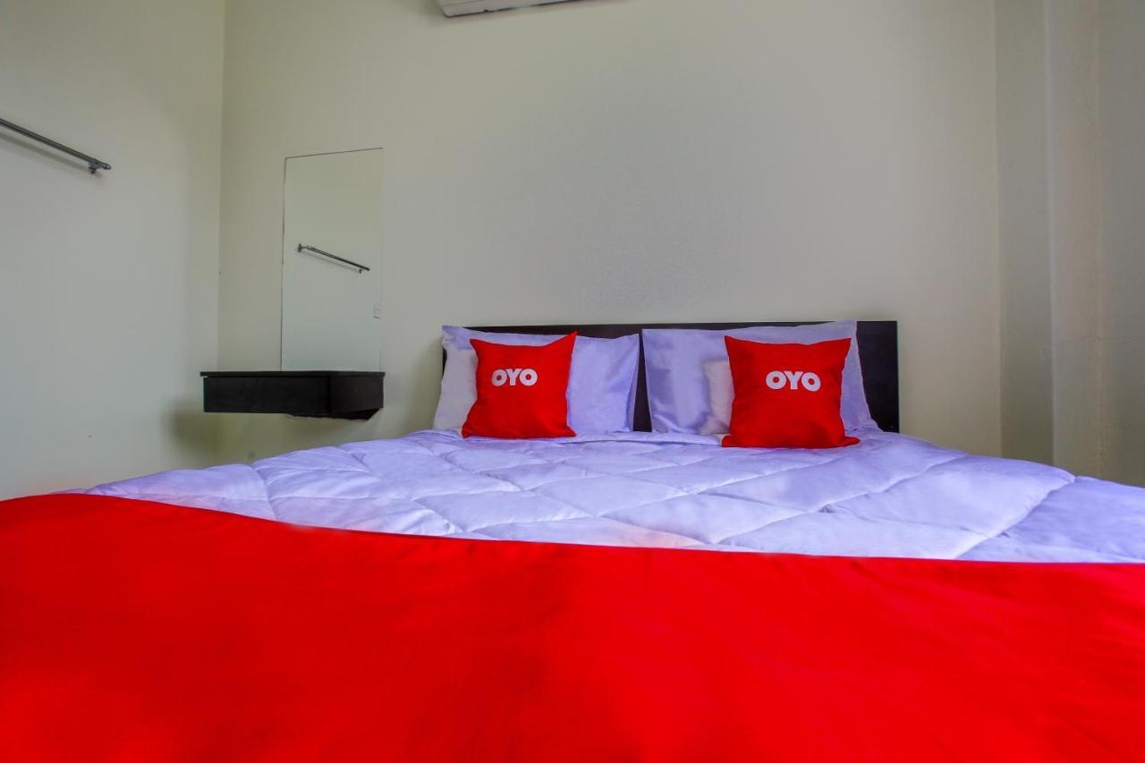 Oyo 822 Zande Motel Куала Селангор Екстериор снимка